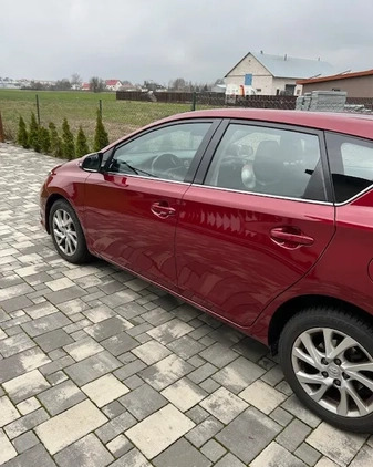 Toyota Auris cena 57900 przebieg: 67000, rok produkcji 2017 z Zambrów małe 92